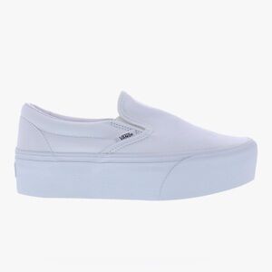 ★Vans Women's Classic Slip On Platform Sneakers : 
𝐒𝐢𝐳𝐞: 7.0 Women/5.5 Men